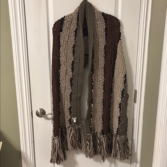 Nordstrom Accessories - Chunky Knit Fringe Scarf - Brown, Beige, black and metallic